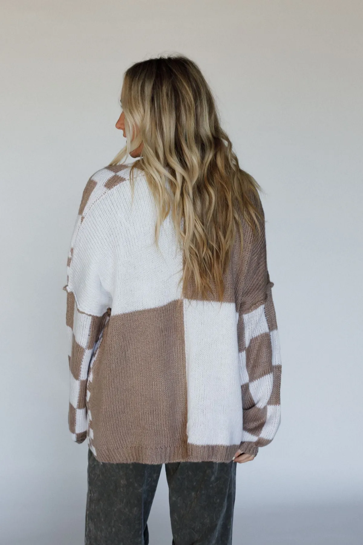 Archer Checkered Cardigan - Mocha