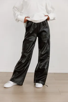 CHIC LEATHER FLOW PANTS