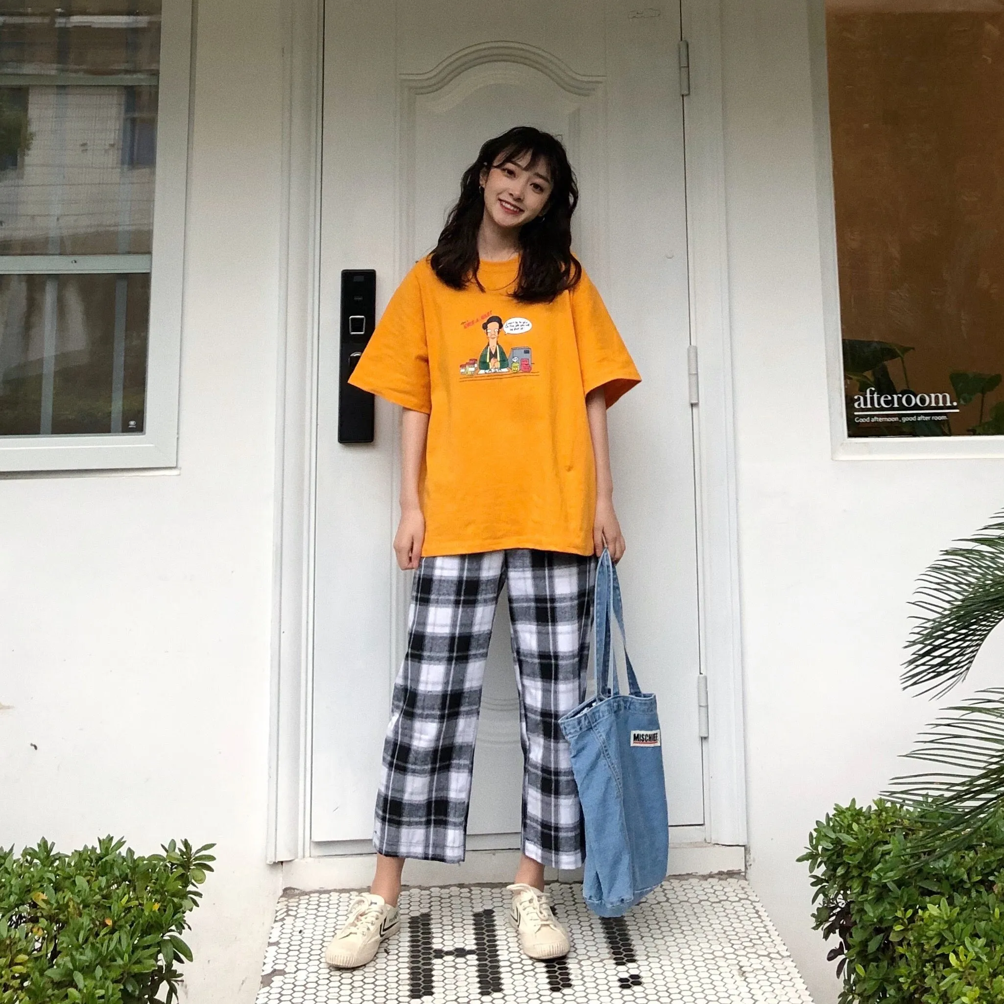 Chic Short Sleeve T-Shirt   Plaid Pants KF90669