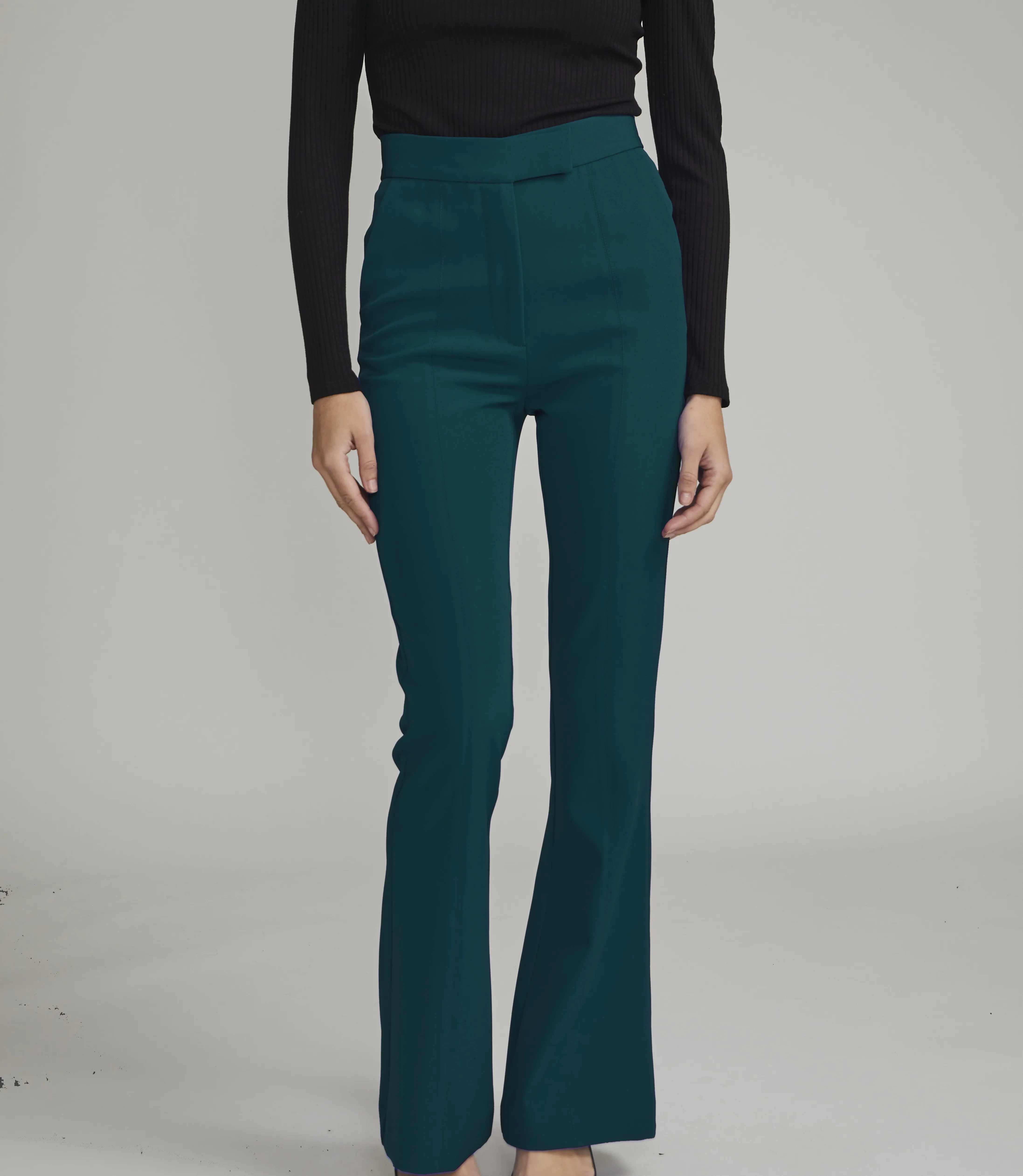 GEN Lucca Crepe Pant in Hunter