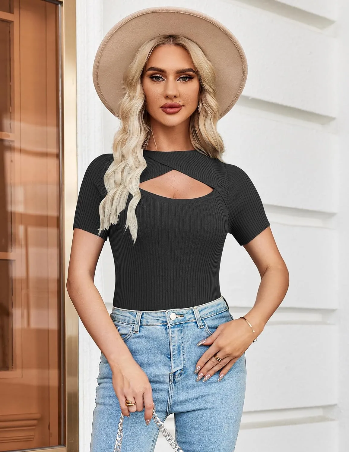 Zeagoo Womens Short Sleeve T Shirts 2024 Summer Casual Knit Slim Fit Trendy Basic Cute Sweater Tops